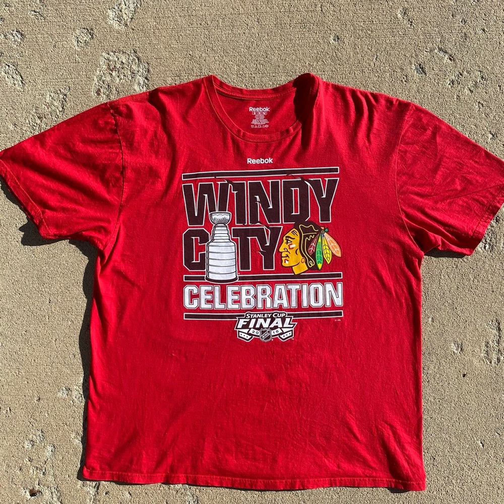 Vintage Red NHL Chicago Blackhawks Windy City Stanley Cup T-shirt